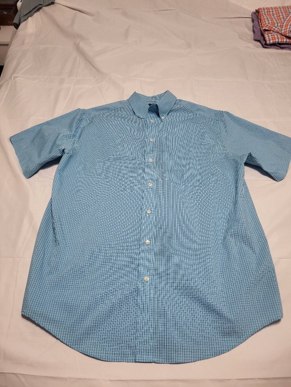 Roundtree & Yorke Short Sleeve Button Down Shirt - Size Large Tall (LT)